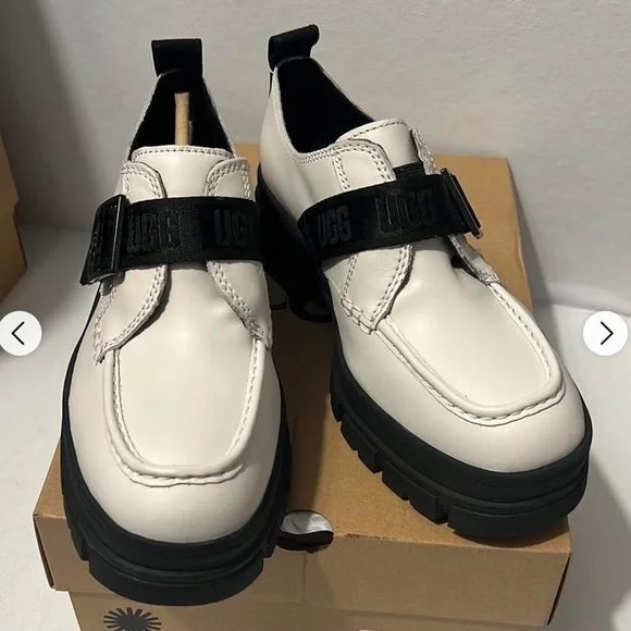 NWOB Ugg Ashton Shoe combat lug sole leather white with black loafers size 8.5 - Picture 9 of 9